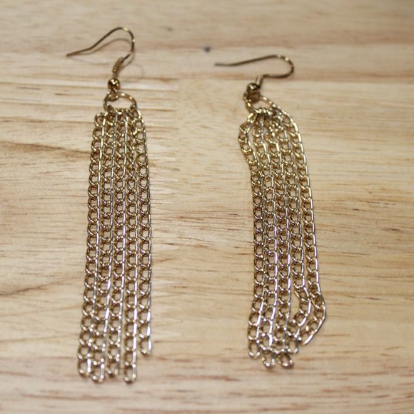 Chain Dangle earrings. - Picture 3 of 9